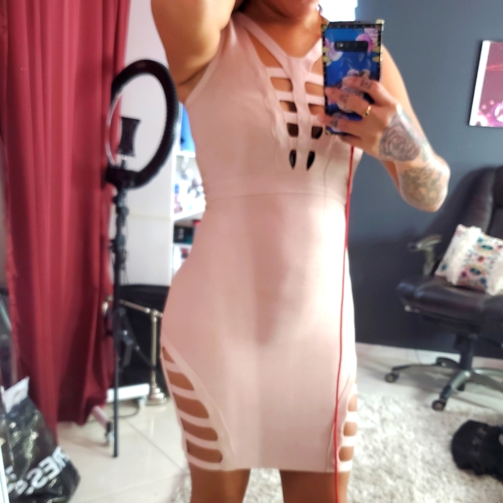 Bebe dress